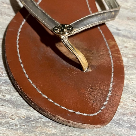 Tory Burch gold thong sandals - Picture 7 of 16